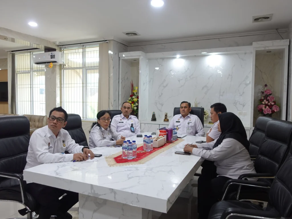 Kanwil Kemenkum Lampung Ikuti Pembinaan Pengelola Layanan Informasi Publik 1 Lampung