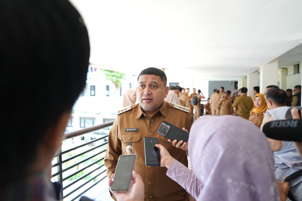 Wali Kota Makassar Warning Camat dan Lurah: Serius Jaga Kota Bebas Sampah 1