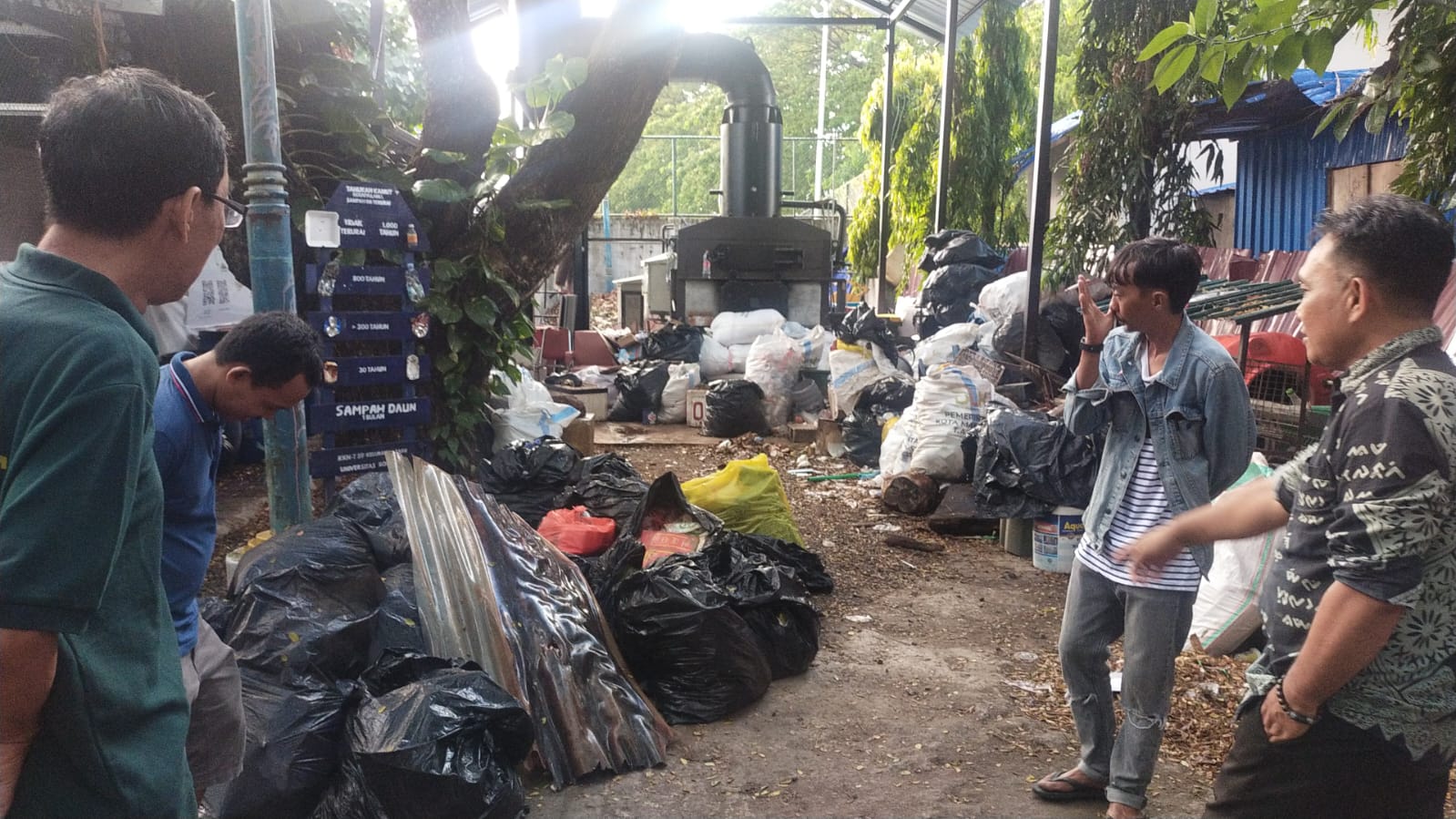 Lewat Program Bestari Saintek 2026, UNM dan TPS3R Karebosi Gelar Kegiatan Living Lab Ekonomi Sirkular
