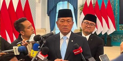 Presiden RI Prabowo Subianto melantik Donny Ermawan Taufanto sebagai Gubernur Universitas Republik Indonesia (URI)