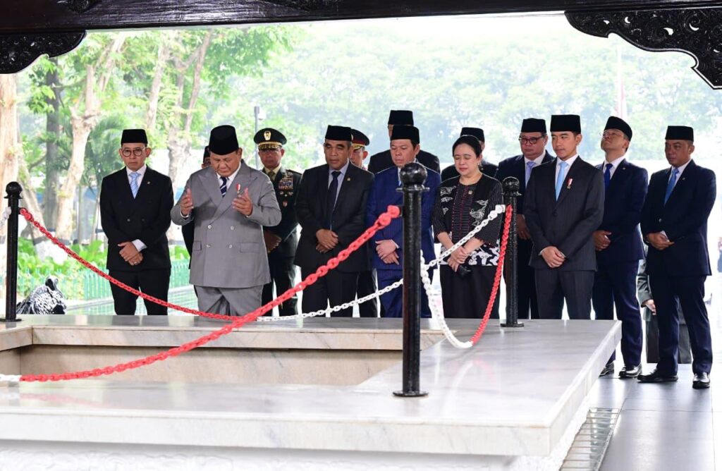 Presiden Prabowo Pimpin Upacara Hari Kesaktian Pancasila 2026 di Lubang Buaya 1 Presiden Prabowo Subianto memimpin upacara peringatan Hari Kesaktian Pancasila 2026 di Monumen Pancasila Sakti, Lubang Buaya, Jakarta, Kamis (1/10/2026).